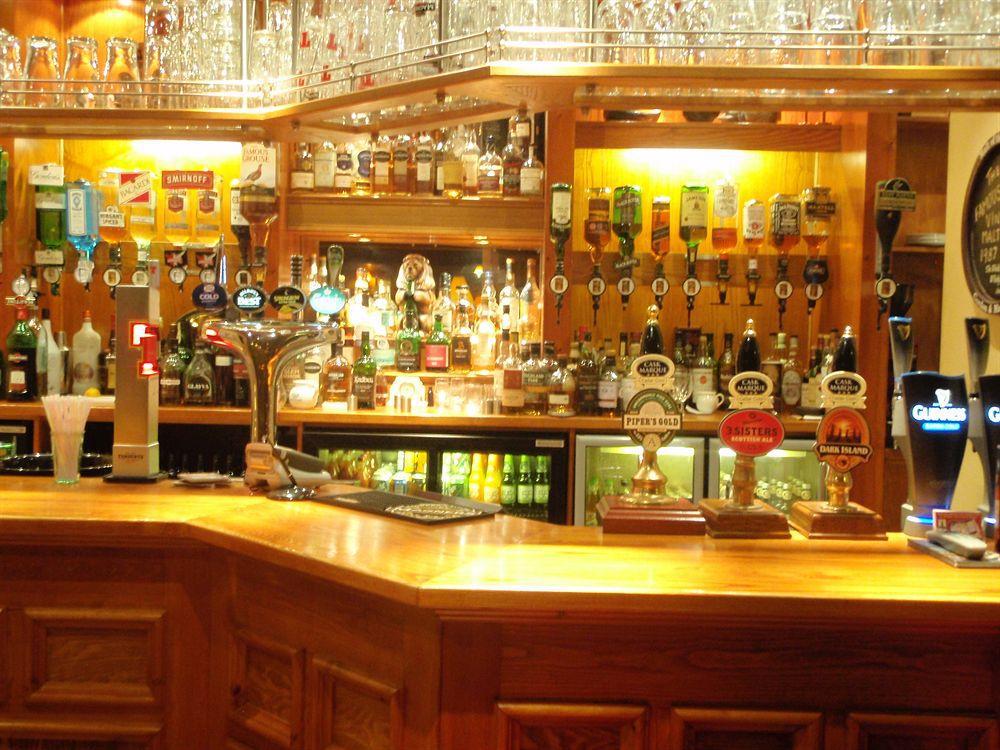 The Stronlossit Inn Fort William Exterior foto